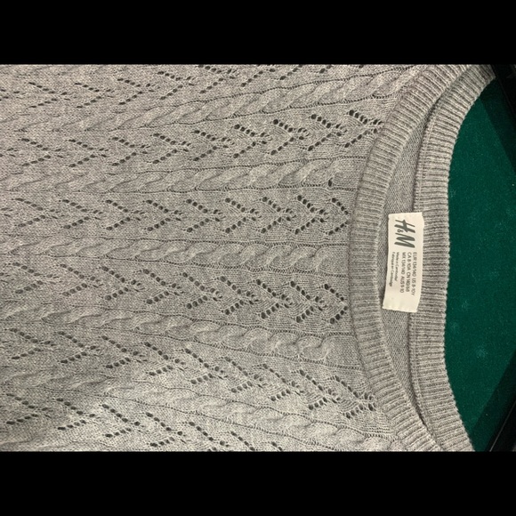 ๐ง๐ผ Girls H&M Gray Knit Sweater Dress size 8-10Y - Picture 5 of 8